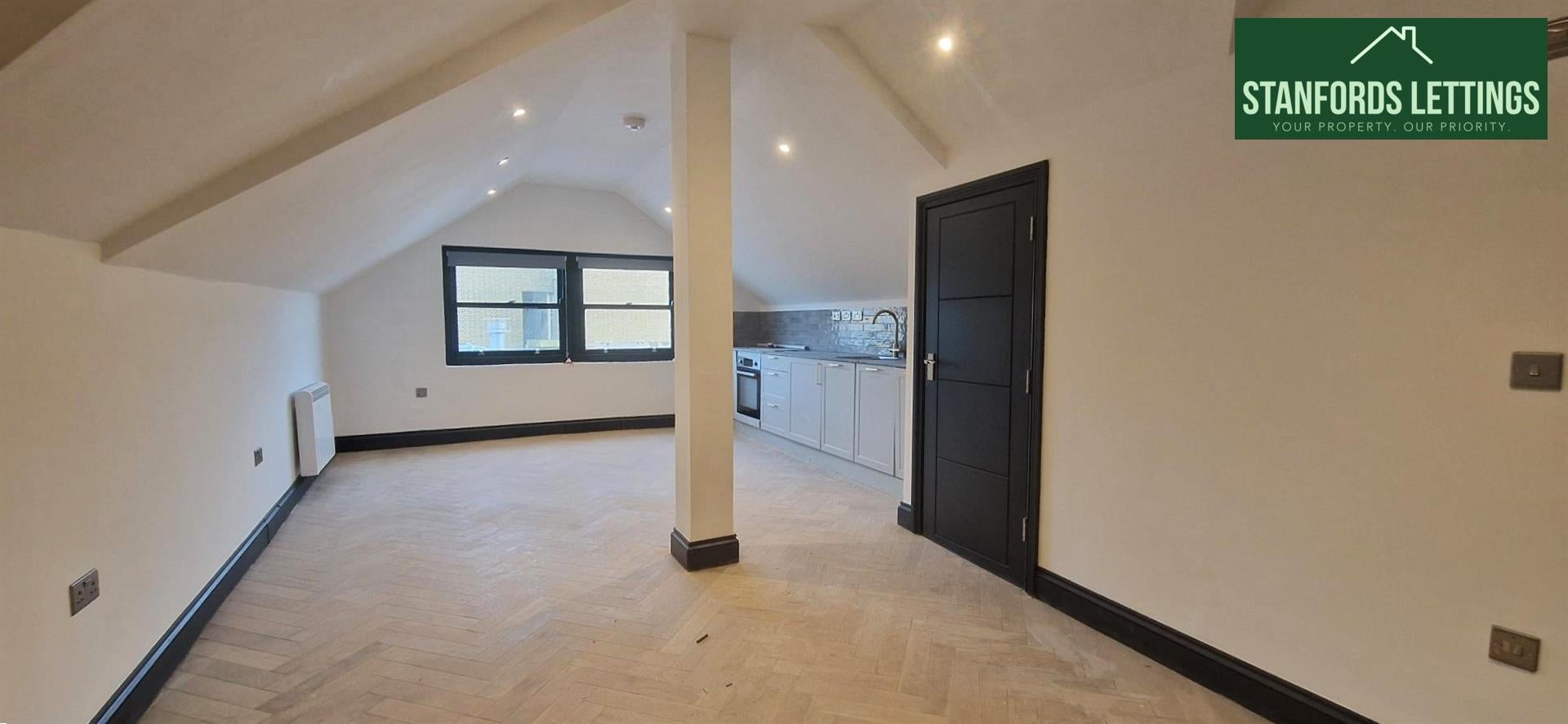 Flat Montague Street in Worthing