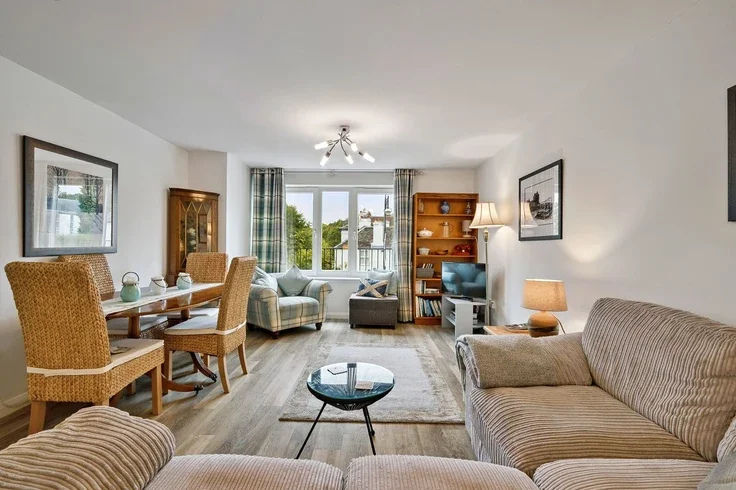 Flat Riverside in Balloch
