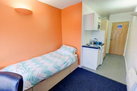 Room Millennium Way in Sunderland