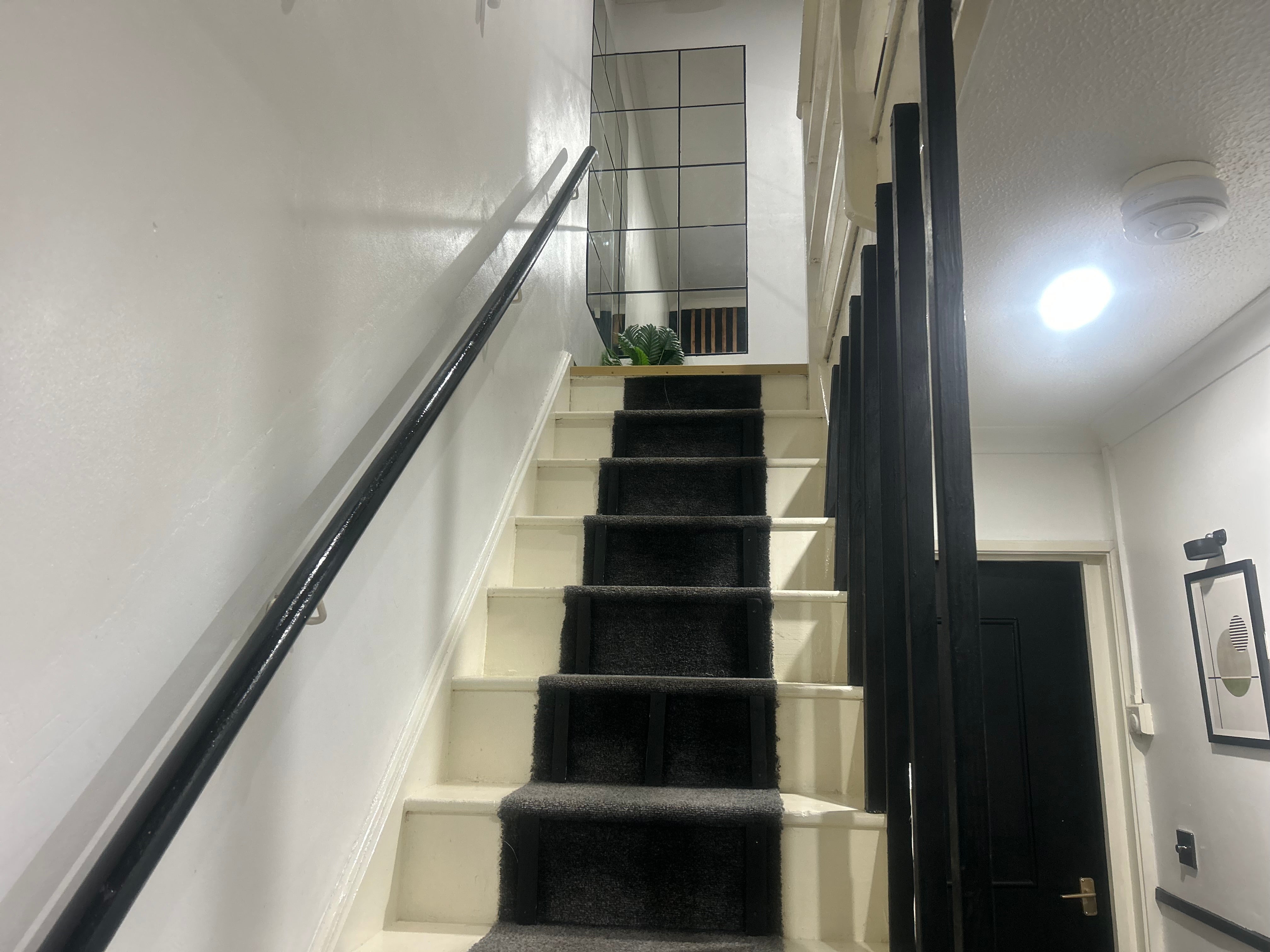 House Silbury Close in Nottingham