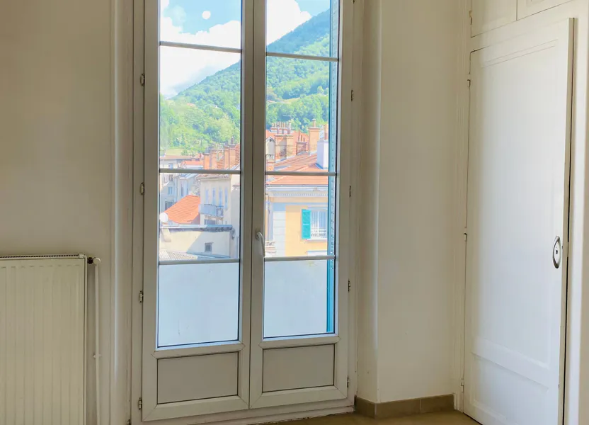 Appartement Avenue Dugueyt-Jouvin à Voiron