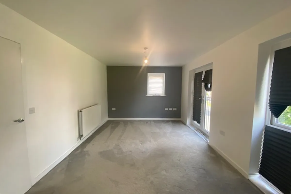 Flat Rhodfa Crughywel in Cardiff