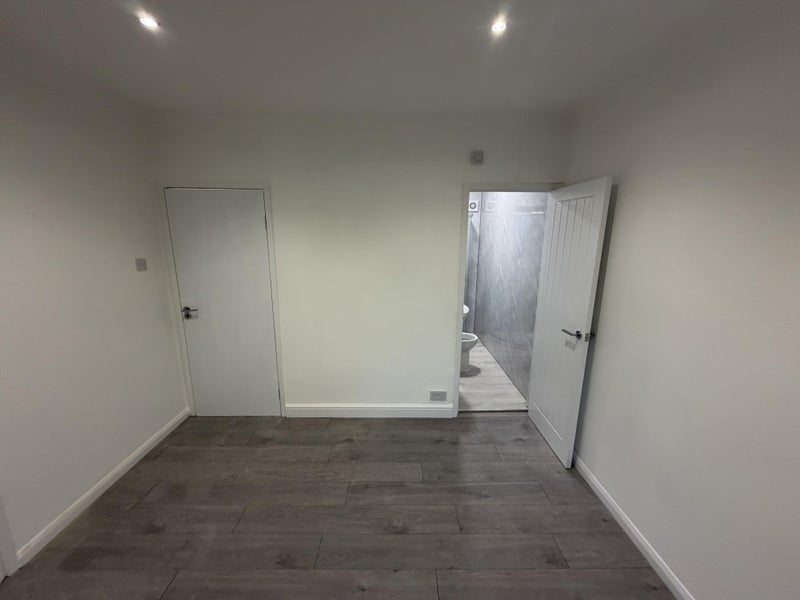 Room Deansway in Chesham