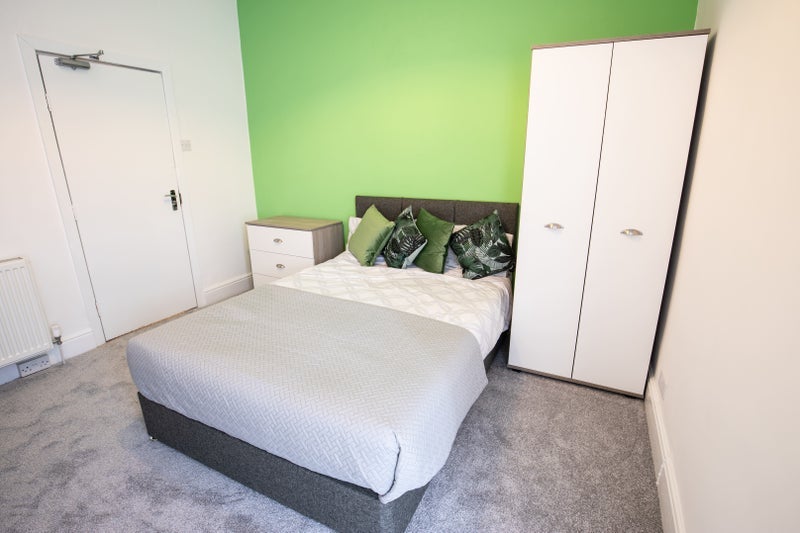 Room Ayresome Street in Middlesbrough