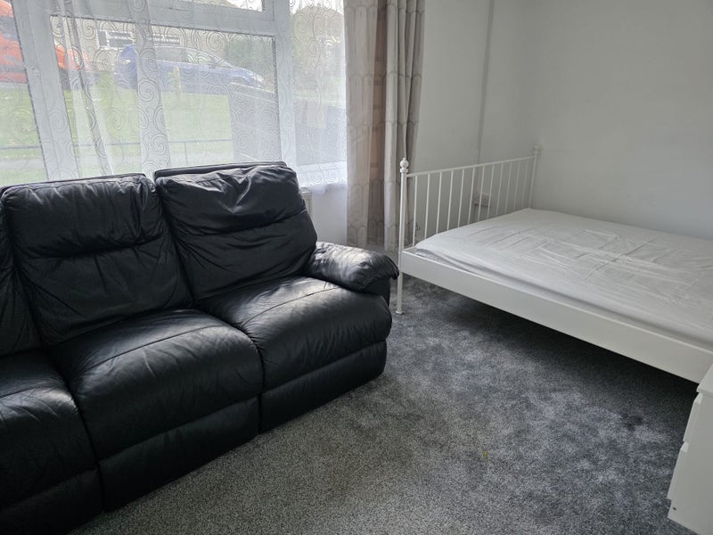Room Blake Road in Bristol