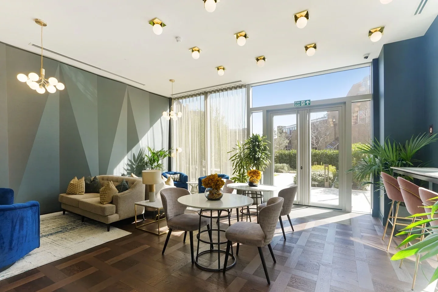 Flat Pennington Quay Walk in Greater London