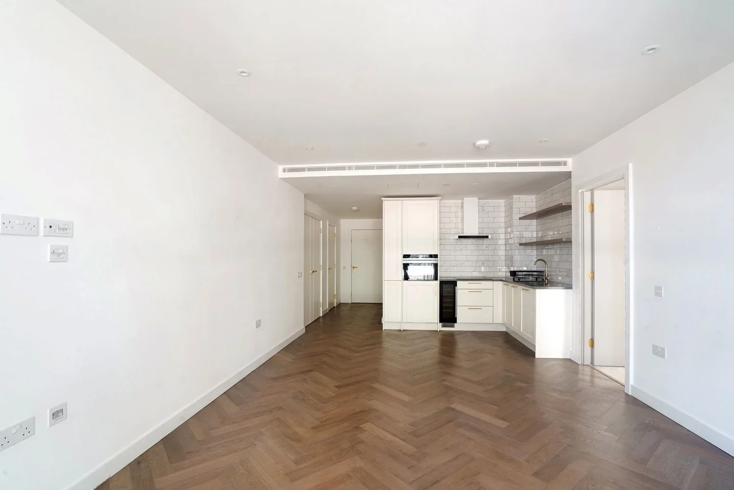 Flat Pennington Quay Walk in Greater London