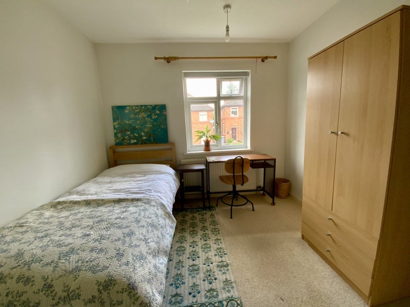 Room Keble Road in Leicester