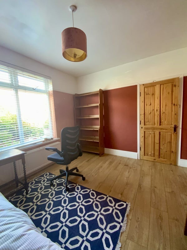 Room Keble Road in Leicester