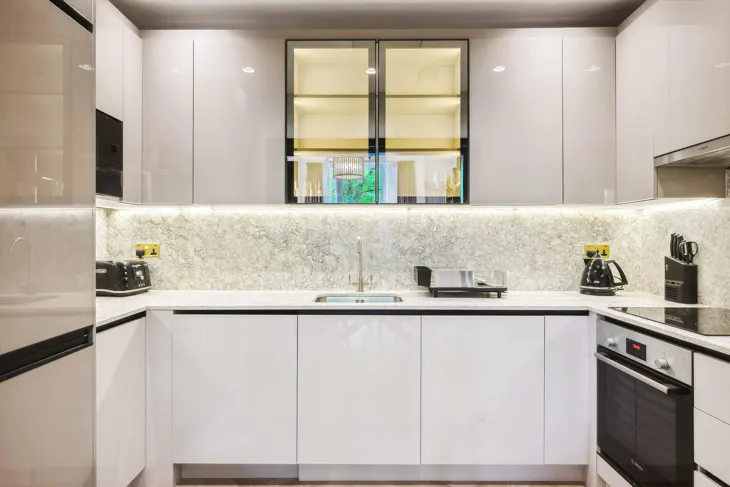 Flat Royal Crescent in Greater London