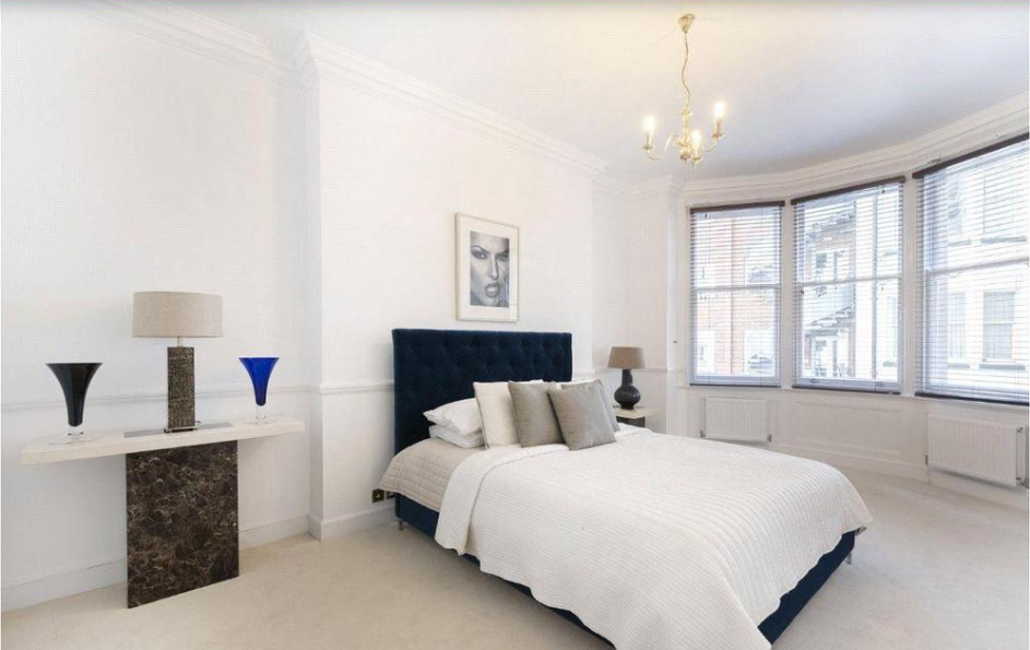 Flat Berkeley Street in City of Westminster