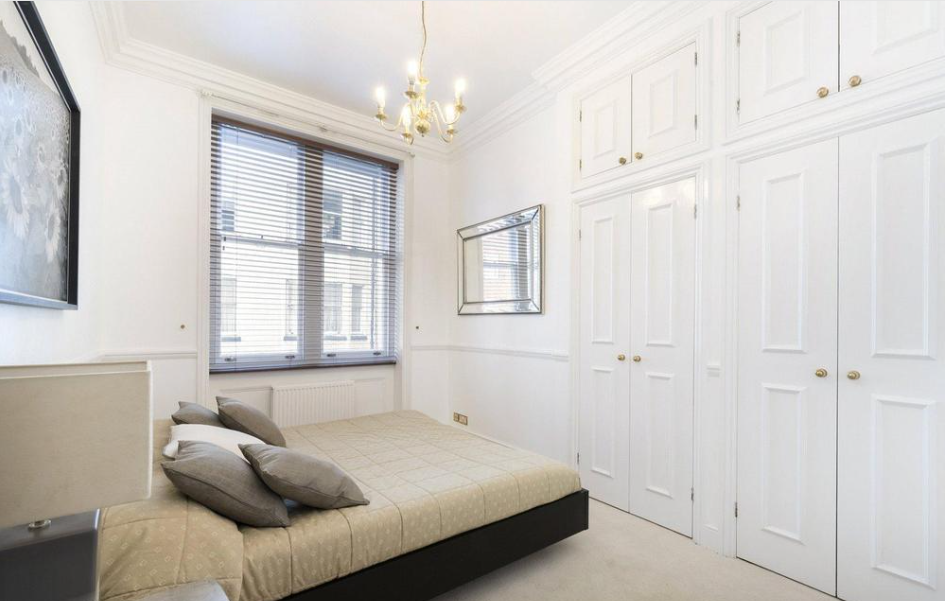 Flat Berkeley Street in City of Westminster