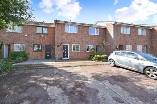House Waller Drive in Greater London