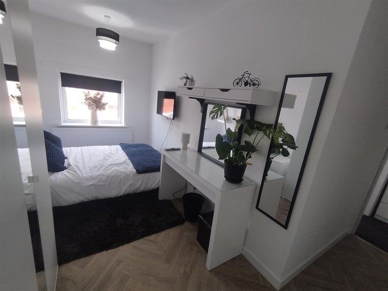 Room Priestsic Road in Ashfield