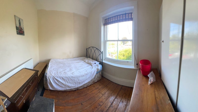 Room Derby Road in Bournemouth