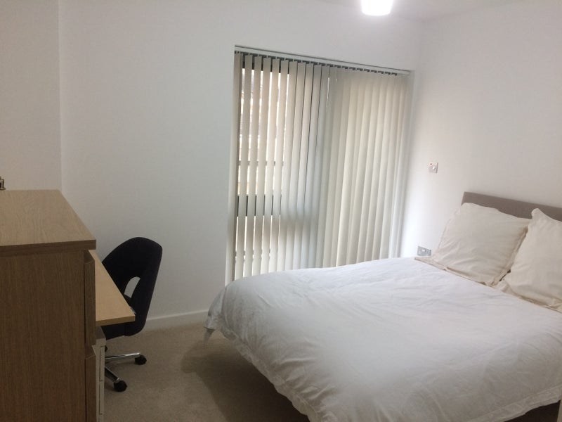 Room Jamestown Way in Greater London
