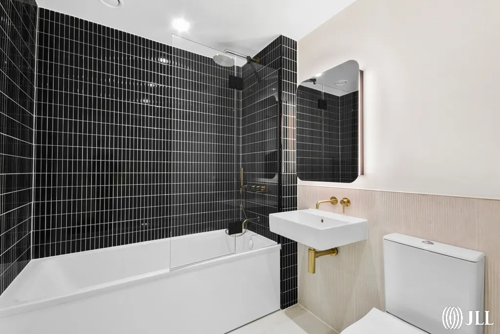 Flat Royal Crest Avenue in Greater London