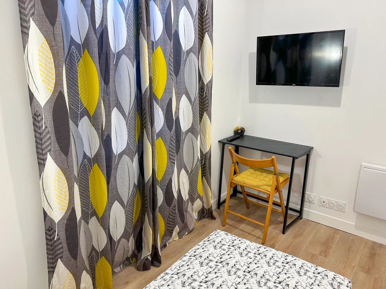 Room Résidence des Cèdres in Saint-Pierre-du-Perray