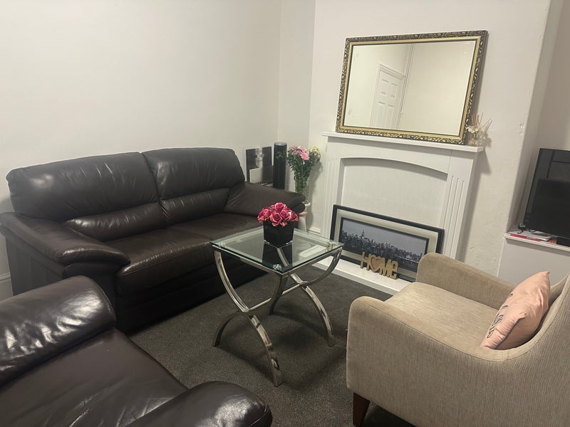 Room Dearne Road in Barnsley