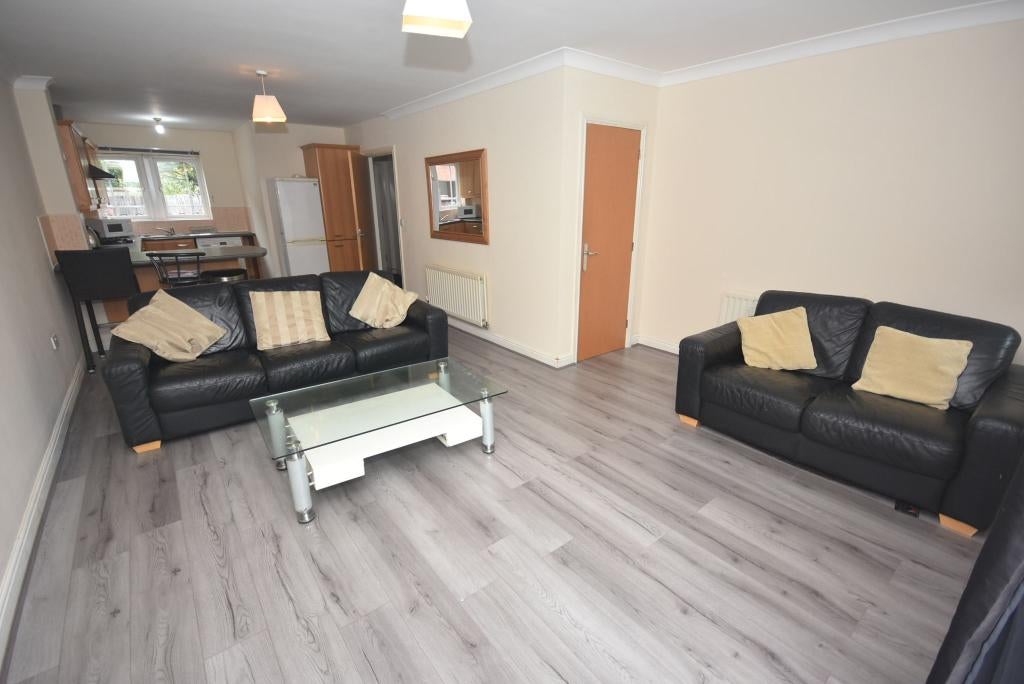 Flat Drayton Street in Manchester