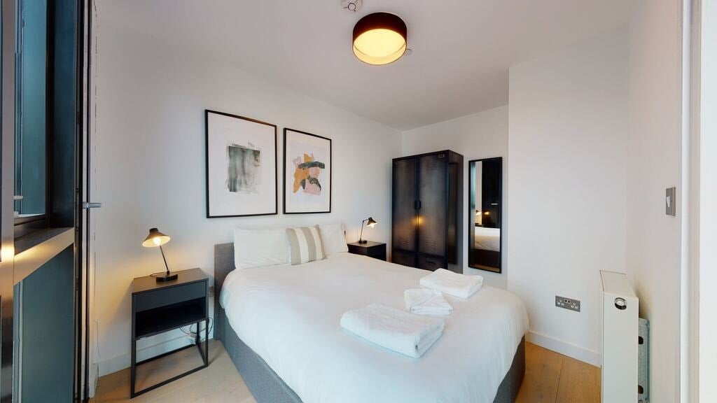 Flat Highgate Hill in Greater London
