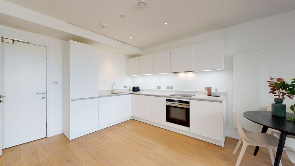 Flat Highgate Hill in Greater London