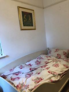 Room Atkins Road in Greater London
