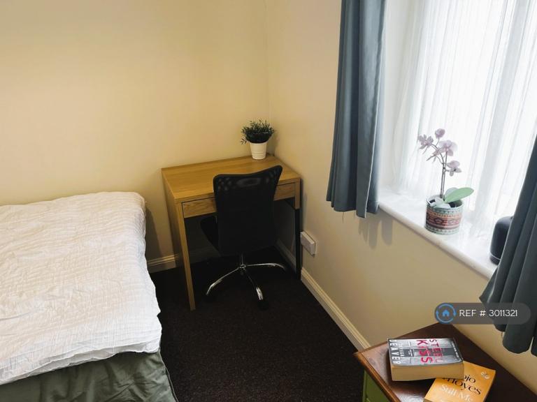 Room Fishers Field in Buckingham