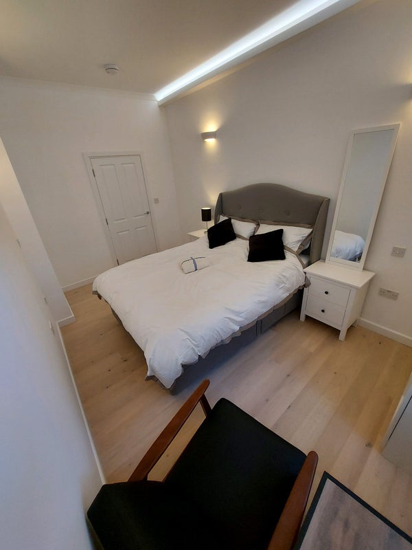 Room Gloucester Place in City of Westminster