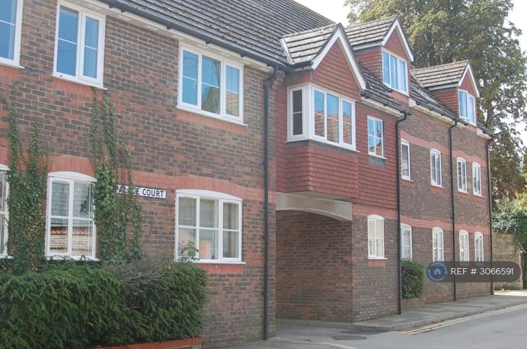 Flat Durngate Street in Dorchester