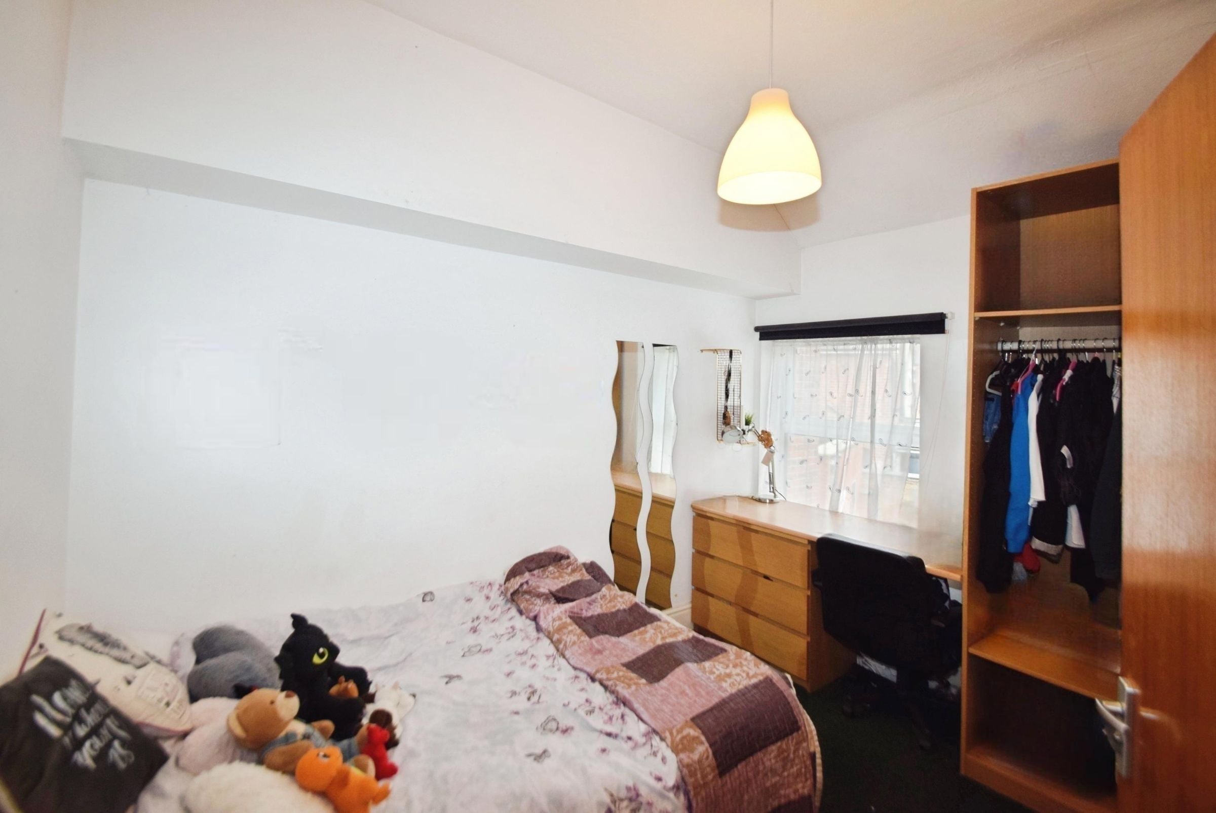 Flat Shoreham Street in Sheffield