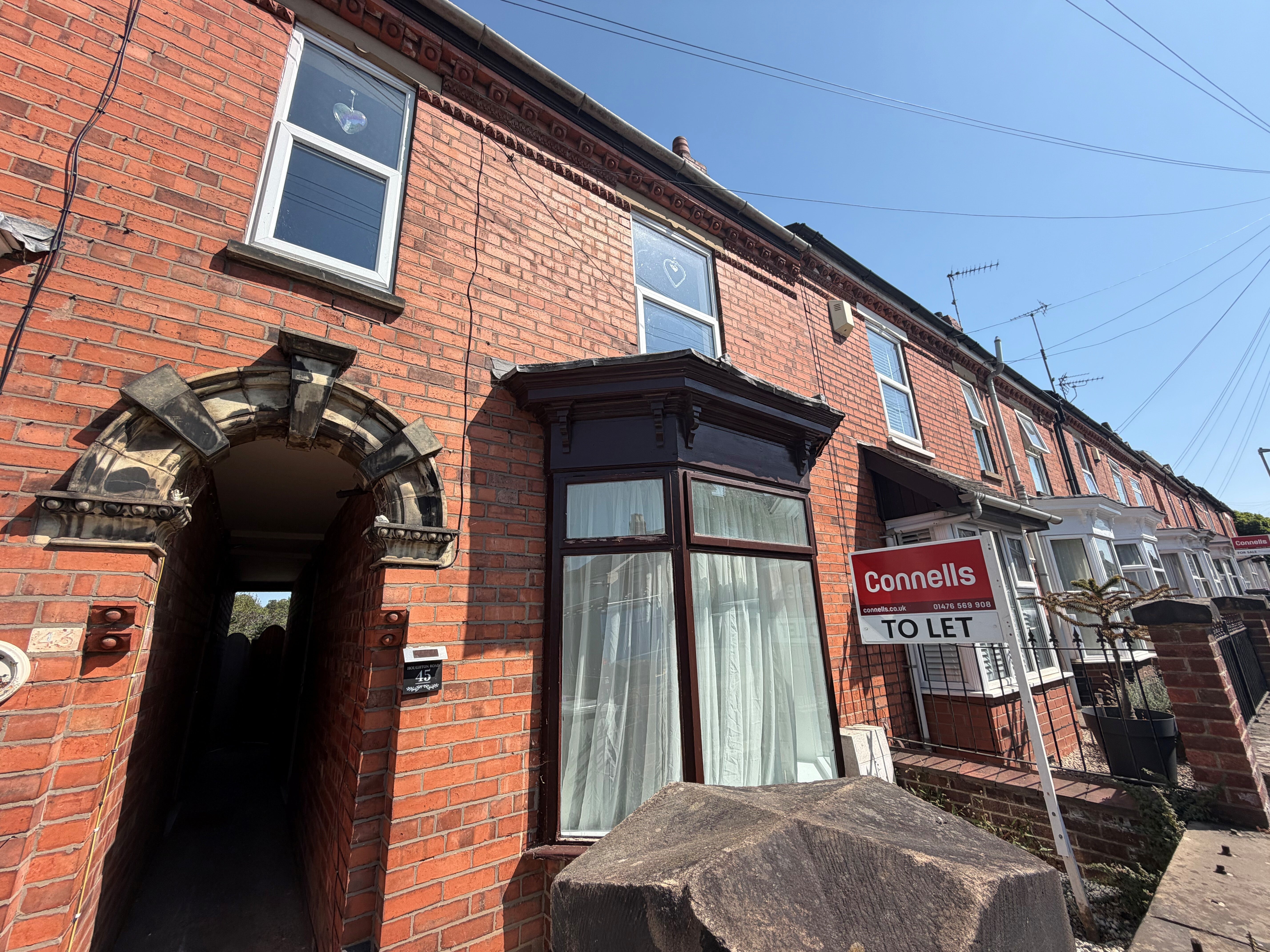 Flat Houghton Road in South Kesteven