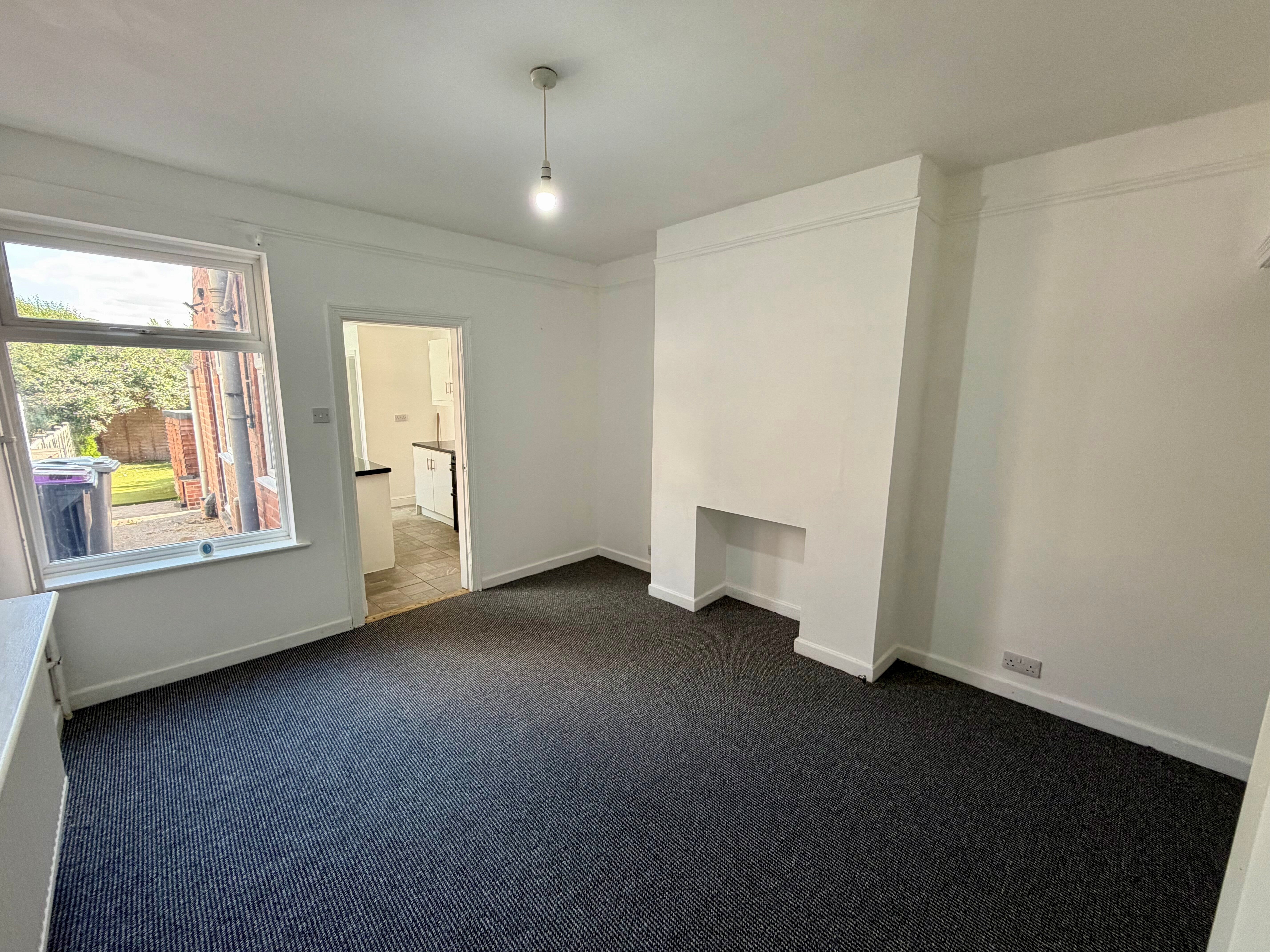 Flat Houghton Road in South Kesteven
