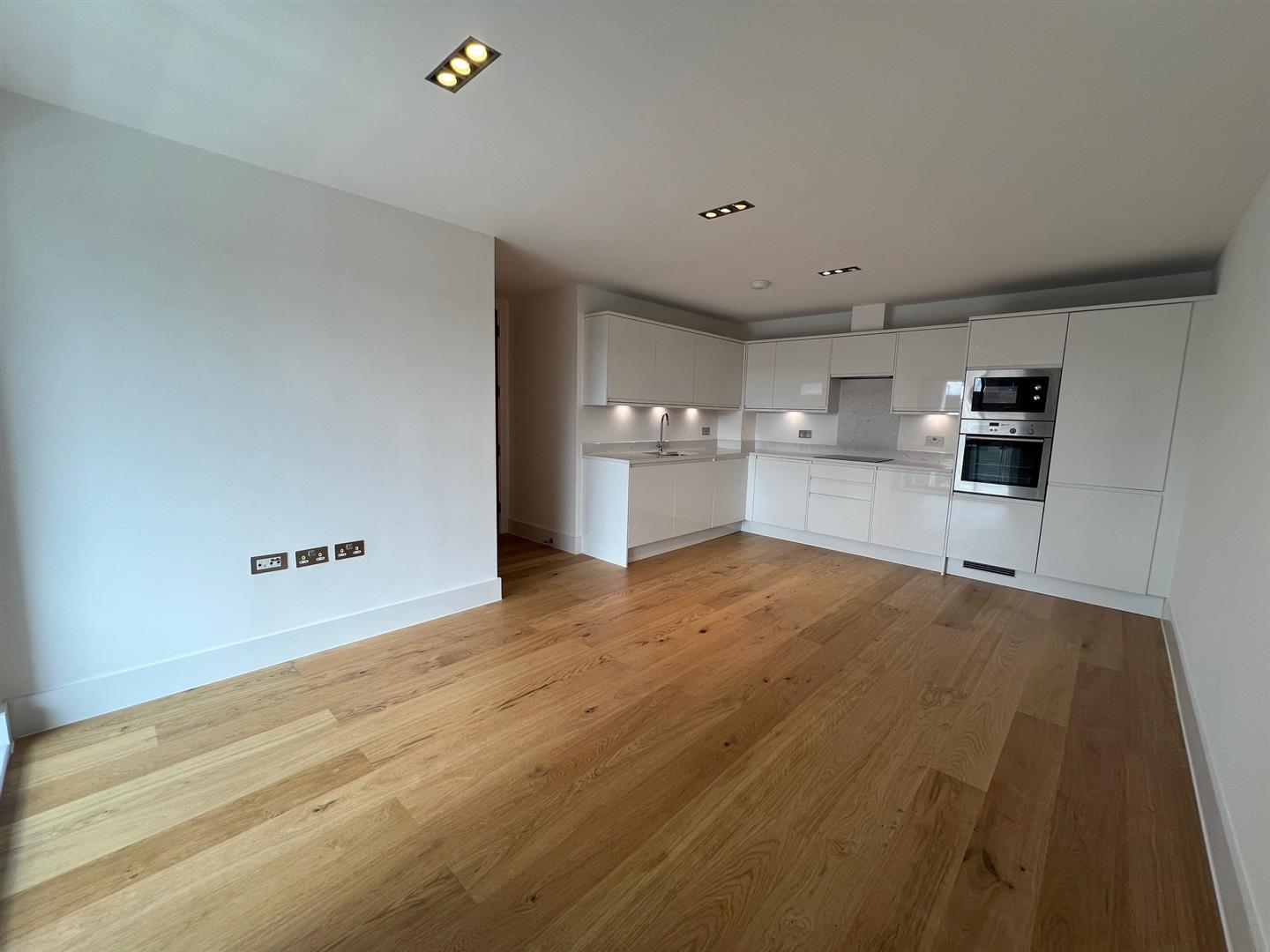 Flat Branfill Road in Greater London