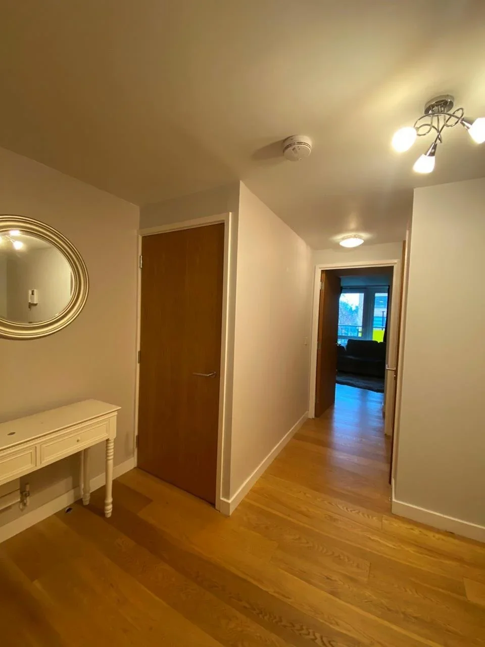 Flat Clarence Avenue in Greater London