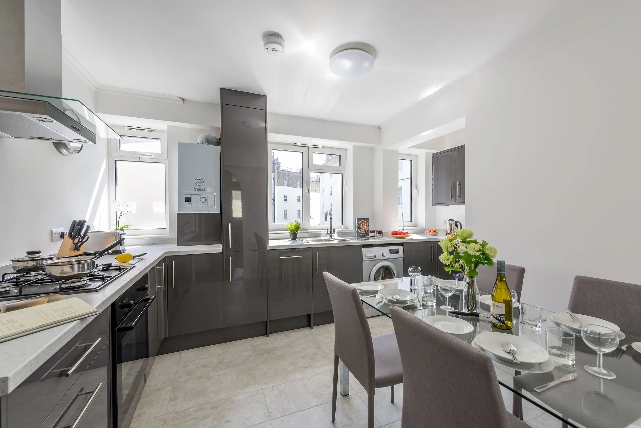 Flat Transept Street in City of Westminster