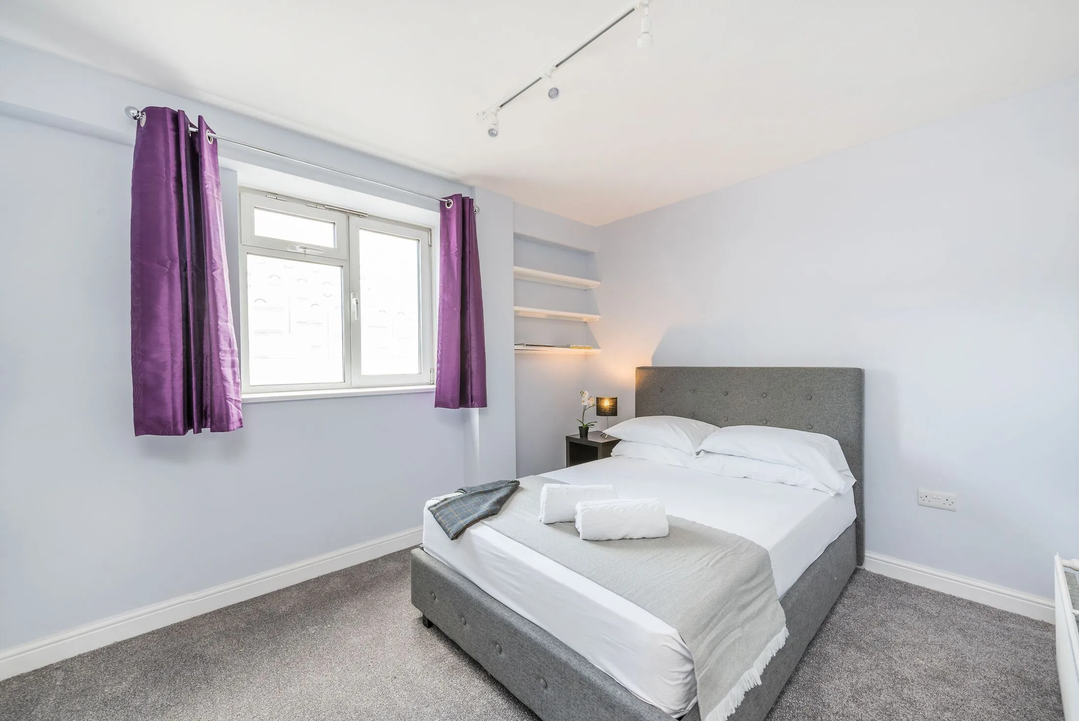 Flat Transept Street in City of Westminster