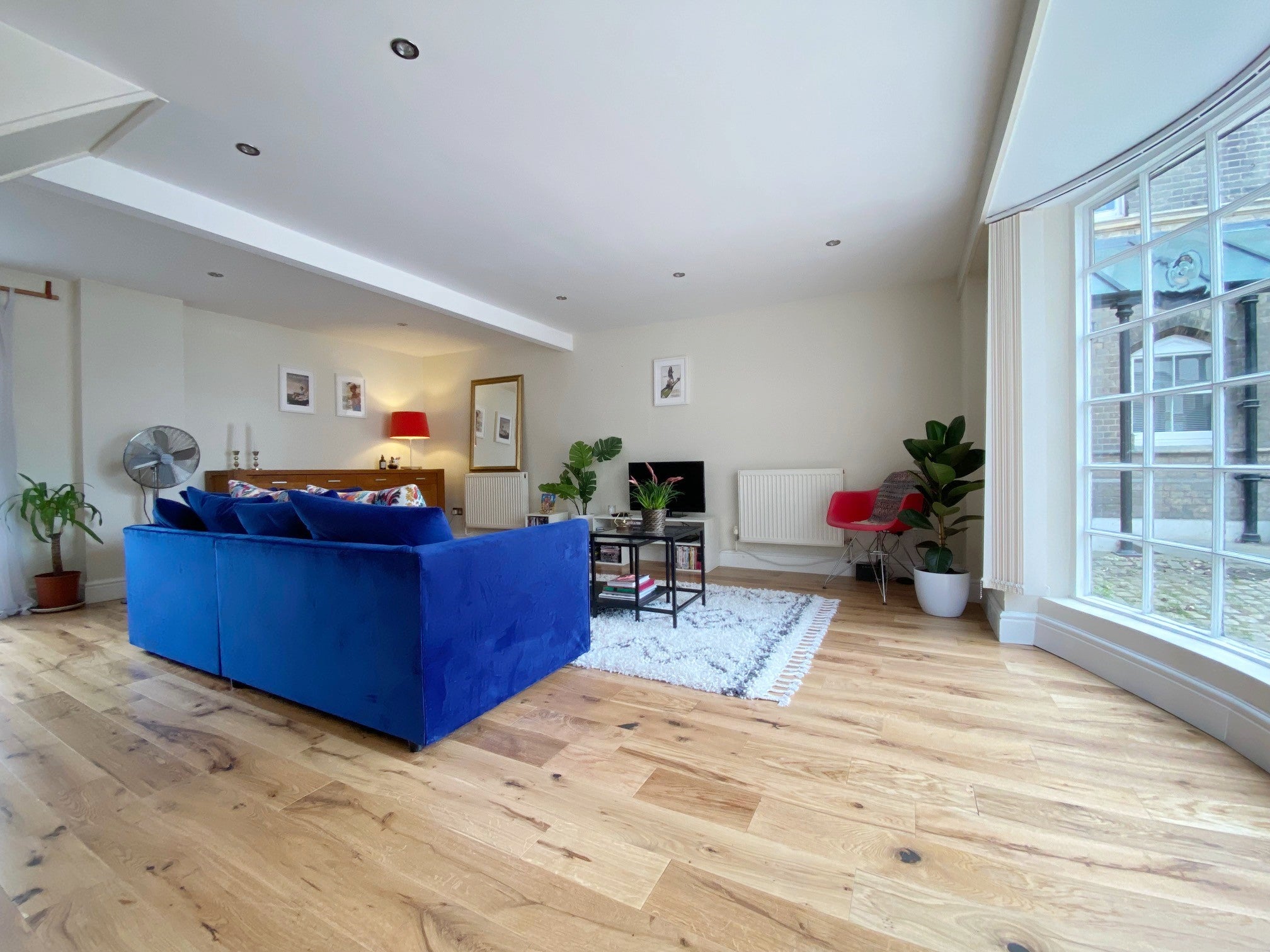 Flat Kelsey Lane in Greater London