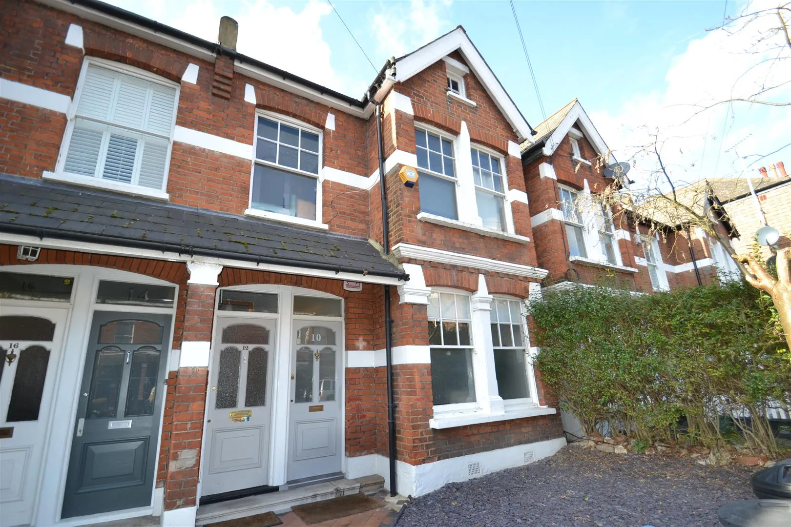 Flat Ashleigh Road in Greater London