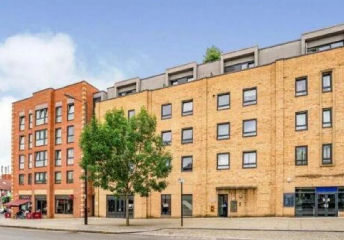 Flat The Broadway in Greater London