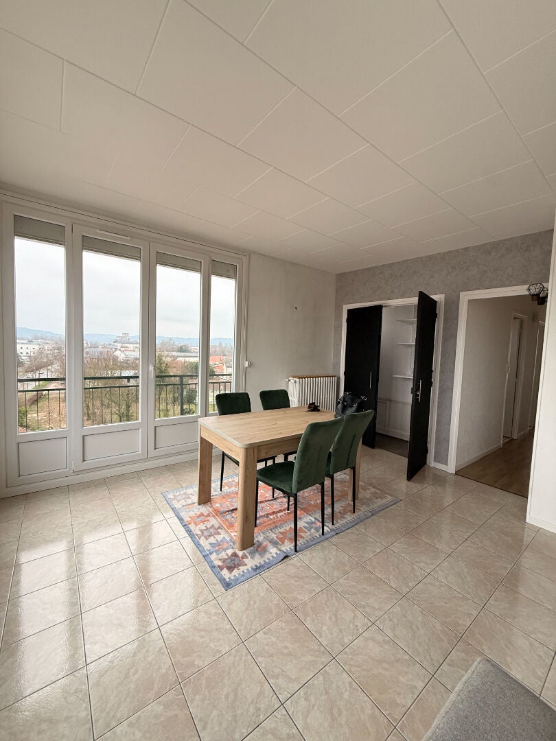 Flat D 831 in Nampteuil-sous-Muret