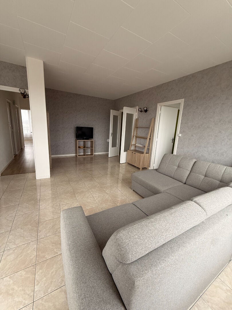 Flat D 831 in Nampteuil-sous-Muret