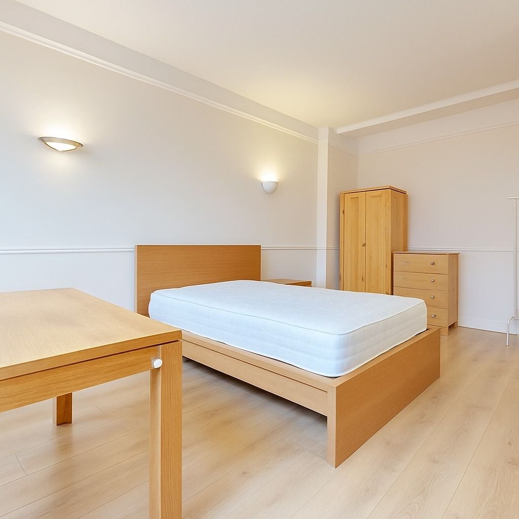 Flat Linhope Street in City of Westminster