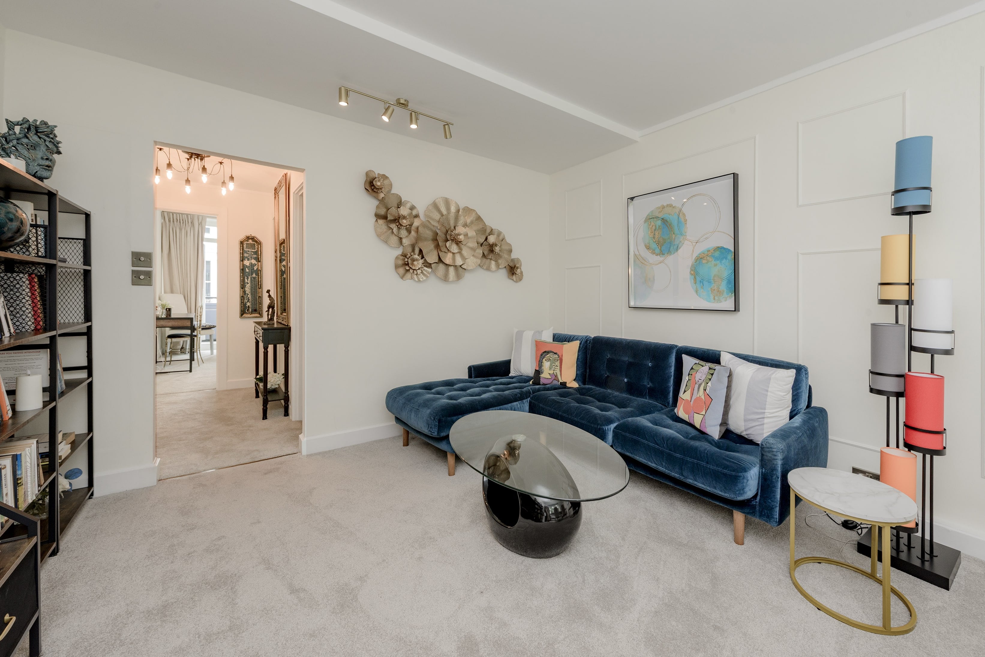 Flat Arundel Gardens in Greater London