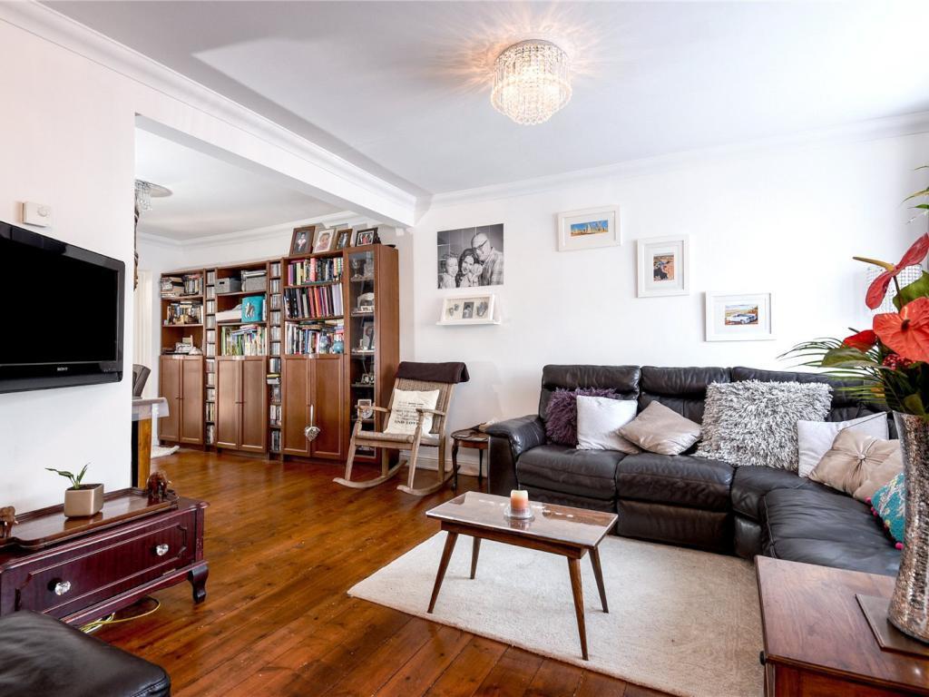 House Glisson Road in Greater London