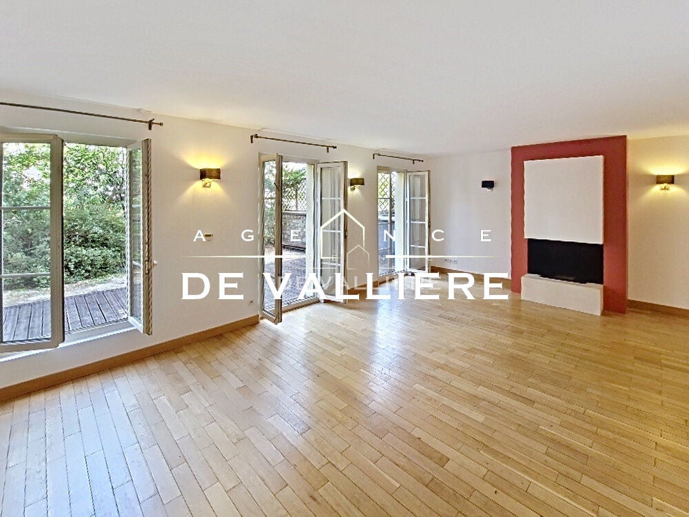 Flat Rue Paul Vaillant-Couturier in Nanterre