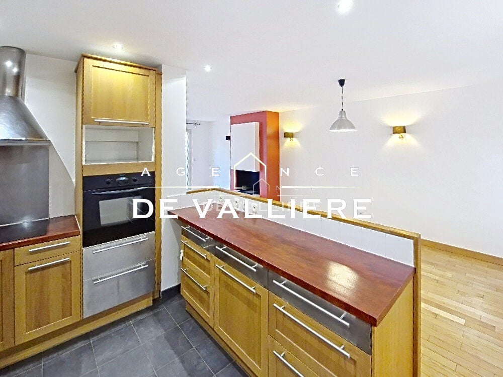 Flat Rue Paul Vaillant-Couturier in Nanterre