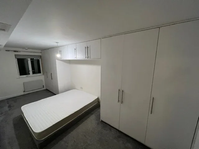 Flat Varcoe Road in Greater London