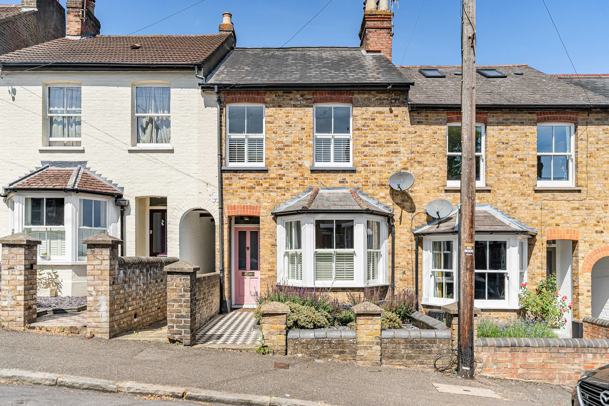 House Shrublands Avenue in Dacorum