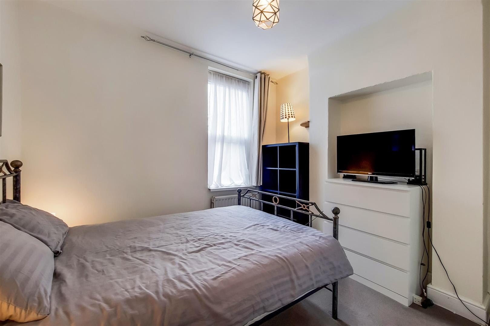 Flat Parfrey Street in Greater London